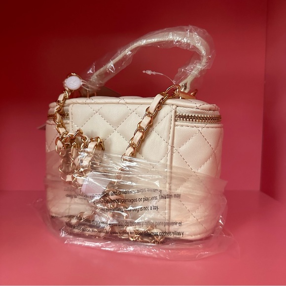 NEW Valentino vanity case - Picture 2 of 3